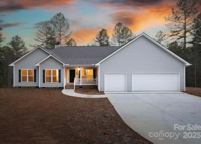 Property at 1672 W Paradise Harbor Dr, Connelly Springs, NC 28612, 4 beds, 2 baths