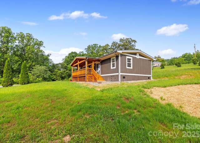 Property at 431 Pole Miller Ext, Brevard, NC 28712, 3 beds, 2 baths