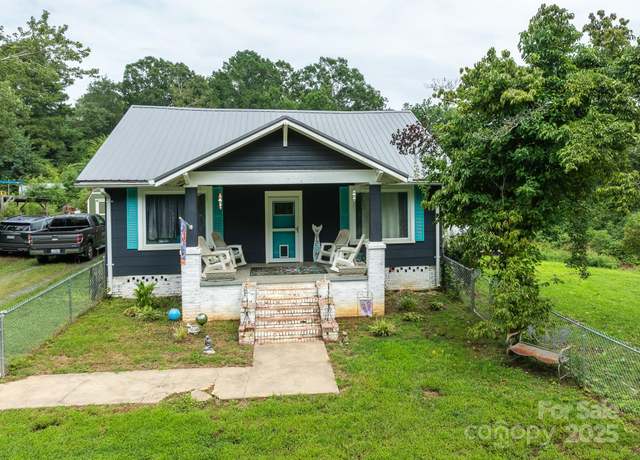 Property at 302 Williams St, Mount Gilead, NC 27306, 3 beds, 1 bath