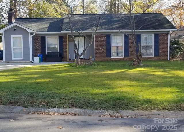 Property at 10011 Arbordale Ave, Charlotte, NC 28215, 4 beds, 2 baths