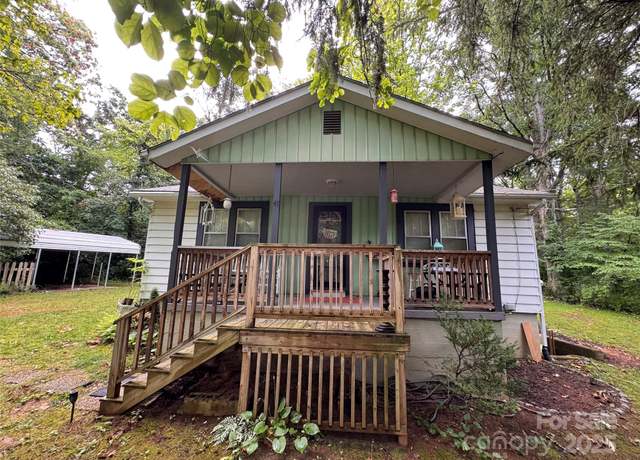 Property at 47 Campground Rd, Asheville, NC 28805, 2 beds, 1.5 baths