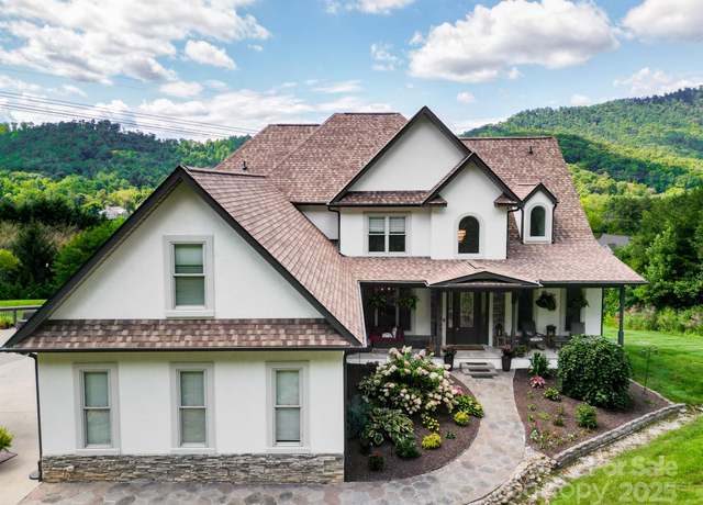 Property at 54 Mcintyre Dr, Asheville, NC 28803, 4 beds, 4.5 baths