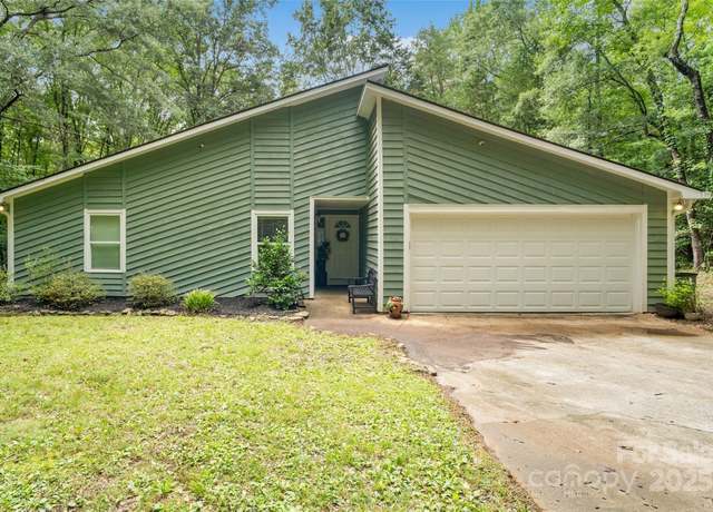 Property at 179 N Paraham Rd, Clover, SC 29710, 3 beds, 2 baths