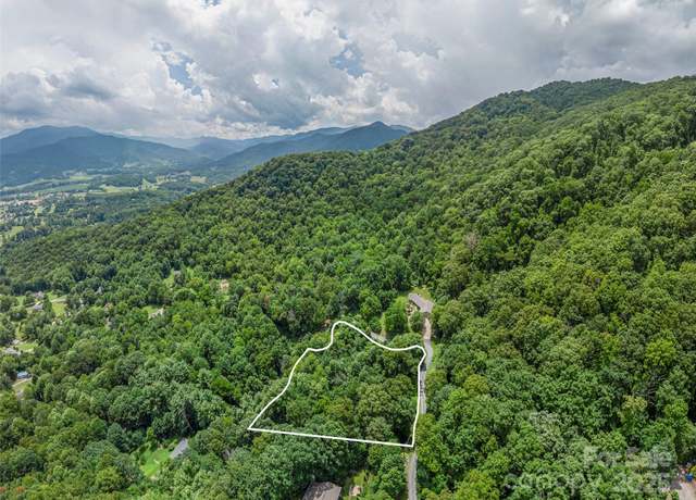 Property at 999 Cobblestone Dr #32, Waynesville, NC 28786