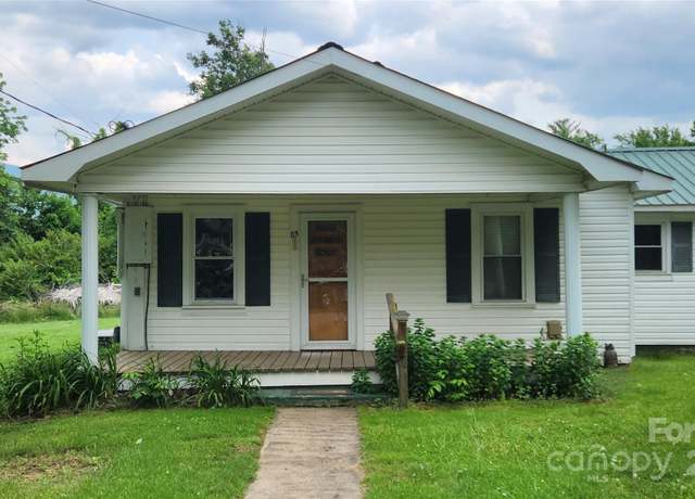 Property at 85 Oshea Ln, Waynesville, NC 28786, 3 beds, 1 bath