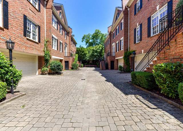 Property at 344 S Laurel Ave, Charlotte, NC 28207, 3 beds, 3.5 baths