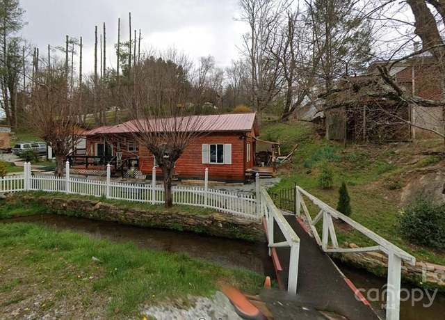 Property at 92 Buchanan Dr, Bakersville, NC 28705, 2 beds, 1 bath