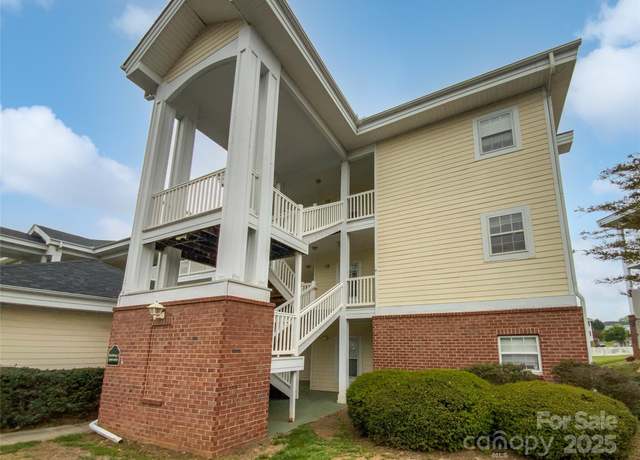 Property at 8929 Meadow Vista Rd, Charlotte, NC 28213, 2 beds, 2 baths