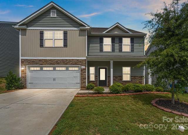 Property at 687 Cape Fear St, Fort Mill, SC 29715, 5 beds, 2.5 baths