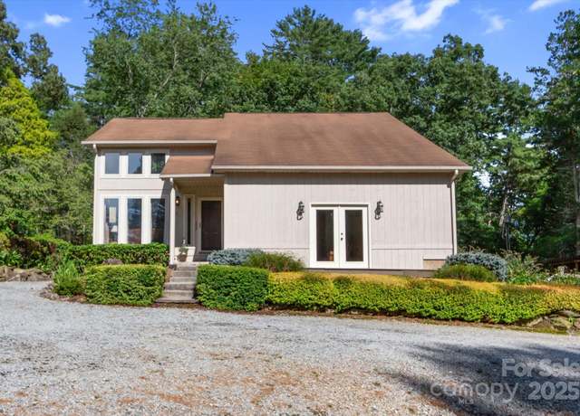 Property at 202 Merriwood Ln, Hendersonville, NC 28791, 3 beds, 2 baths