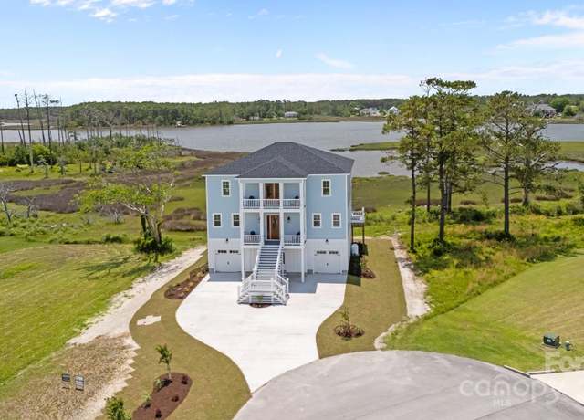 Property at 325 Anson Rd, Beaufort, NC 28516, 3 beds, 4 baths