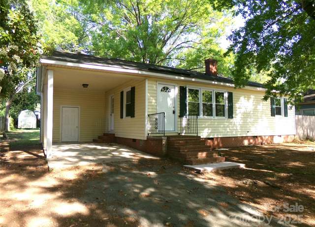 Property at 906 N 11th St, Albemarle, NC 28001, 3 beds, 1 bath