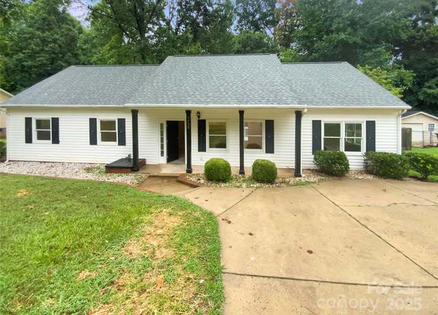 Property at 3430 Fincher Blvd, Charlotte, NC 28269, 4 beds, 2 baths