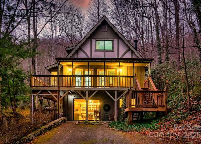 Property at 21 Christy Ln, Maggie Valley, NC 28751, 3 beds, 3 baths