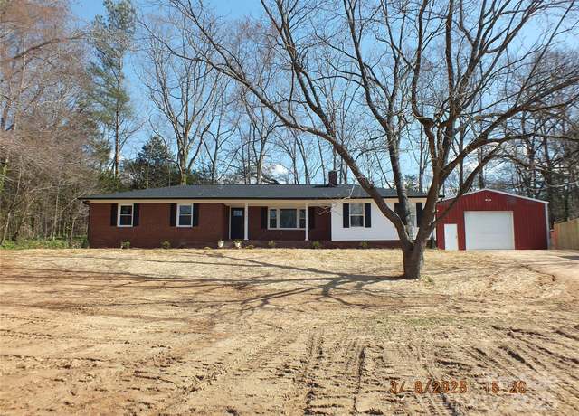 Property at 2739 Great Falls Hwy, Lancaster, SC 29720, 3 beds, 2 baths