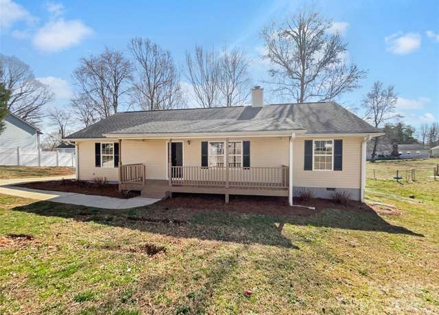 Property at 1311 Shady Oak Trl, Gastonia, NC 28052, 3 beds, 2 baths