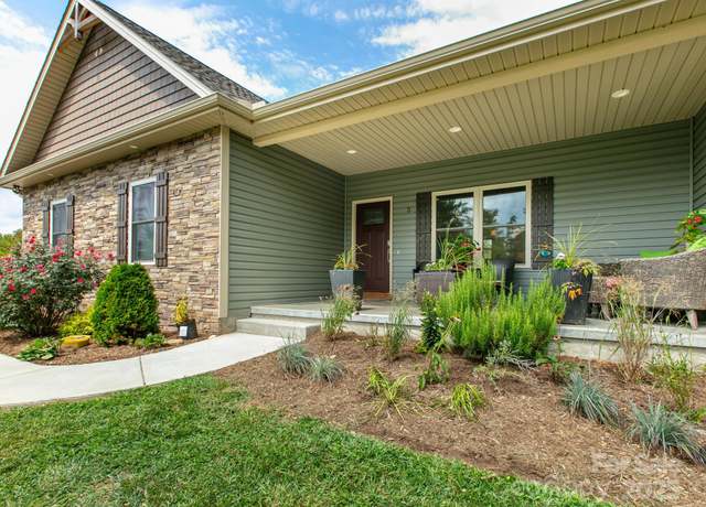 Property at 5 S Pine Dr, Weaverville, NC 28787, 3 beds, 2 baths