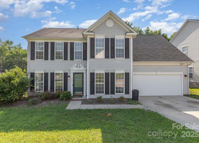 Property at 12250 Wallace Ridge Dr, Charlotte, NC 28269, 4 beds, 2.5 baths