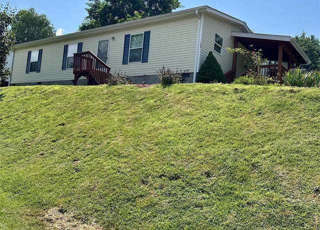Property at 102 Hazy Day Rd, Swannanoa, NC 28778, 3 beds, 2 baths