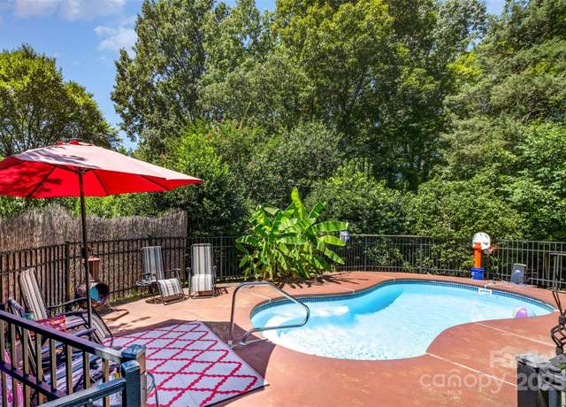 Property at 5108 Oldham Ct, Harrisburg, NC 28075, 3 beds, 2 baths