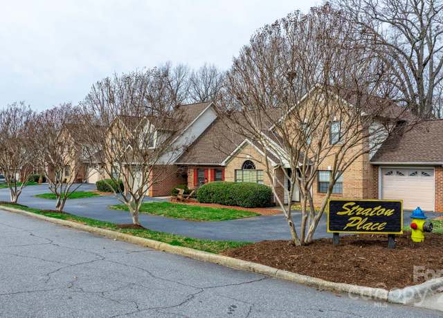Property at 204 W 18th St, Newton, NC 28658, 2 beds, 2 baths