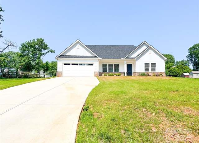 Property at 120 Random Dr, Salisbury, NC 28147, 3 beds, 2 baths