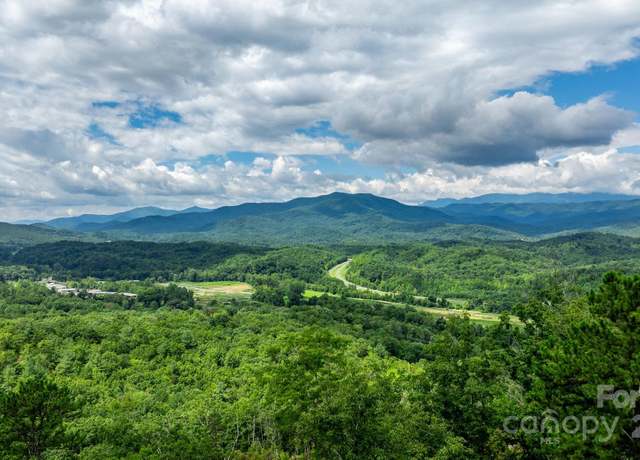 Property at 1147 Old Linville Rd, Marion, NC 28752, 3 beds, 1 bath