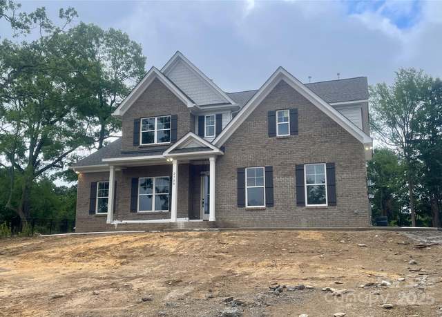 Property at 2720 Old Course Rd, Monroe, NC 28112, 4 beds, 3.5 baths