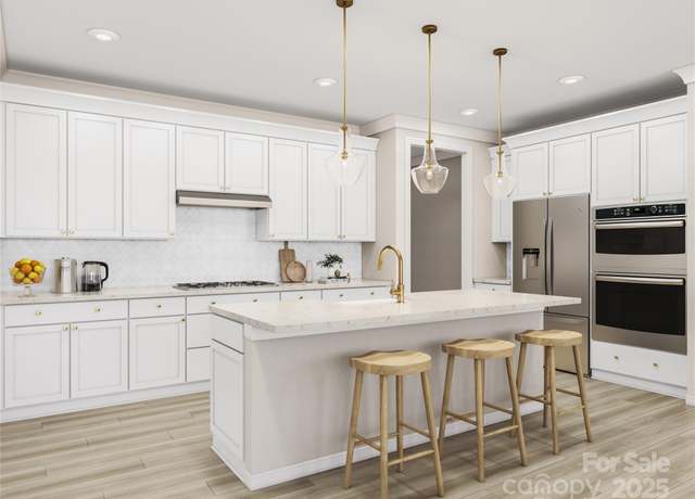 Property at 8947 Nettleton Ave, Charlotte, NC 28215, 3 beds, 2.5 baths