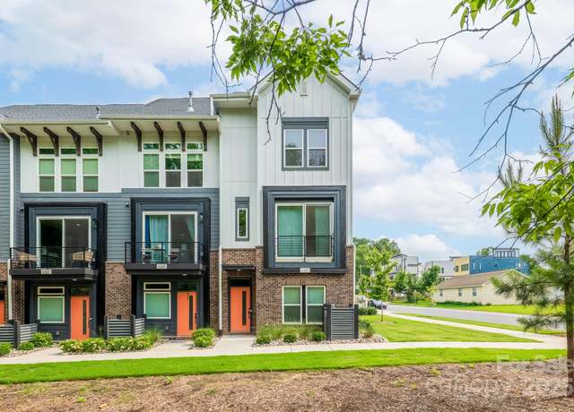 Property at 648 W End Dr, Charlotte, NC 28208, 2 beds, 3 baths