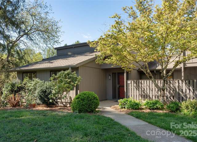 Property at 530 Crowfields Ln, Asheville, NC 28803, 4 beds, 3 baths