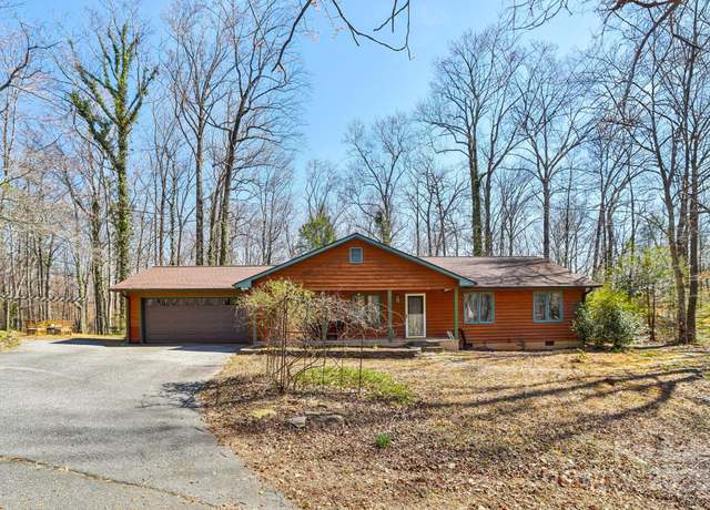 Property at 160 Lakota Ln, Tryon, NC 28782, 3 beds, 2 baths