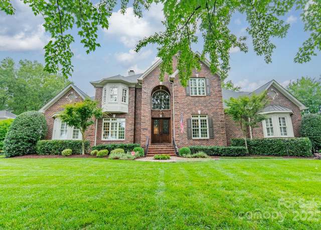 Property at 2300 Richardson Dr, Charlotte, NC 28211, 5 beds, 4.5 baths