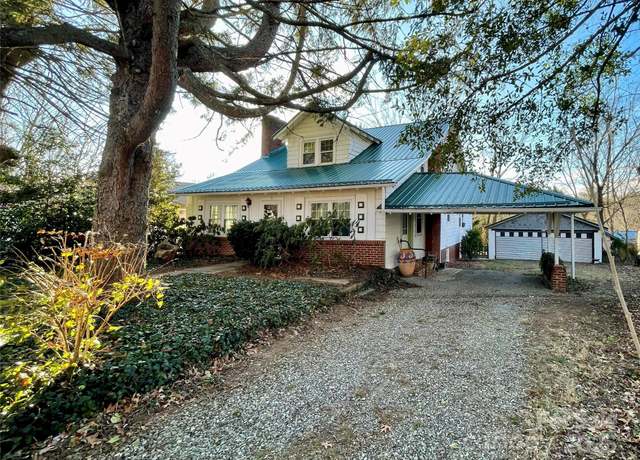 Property at 12 Washington Ave, Asheville, NC 28804, 5 beds, 2 baths