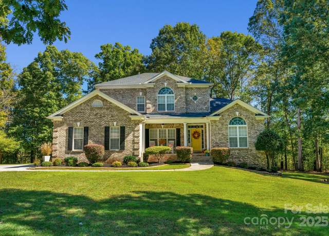 Property at 4586 Chanel Ct, Concord, NC 28025, 4 beds, 3.5 baths