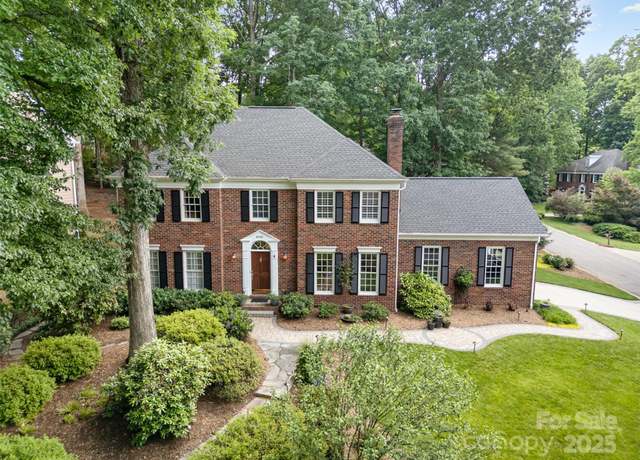 Property at 8700 Thornbury Ln, Huntersville, NC 28078, 4 beds, 2.5 baths
