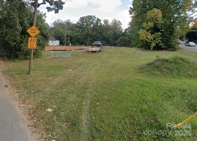 Property at 3535 Avalon Ave, Charlotte, NC 28208