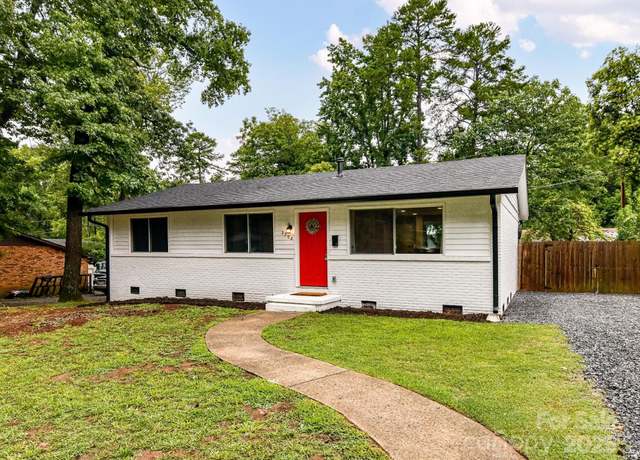 Property at 2508 Carrington Ct, Charlotte, NC 28208, 3 beds, 2 baths
