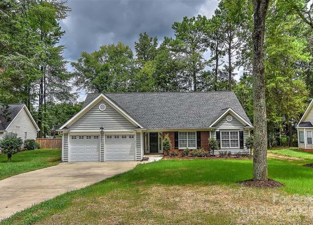Property at 3325 Arboretum Vw, Charlotte, NC 28226, 3 beds, 2 baths