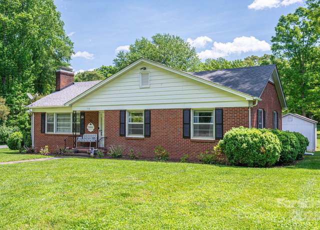 Property at 712 2nd Ave NW, Conover, NC 28613, 3 beds, 2 baths