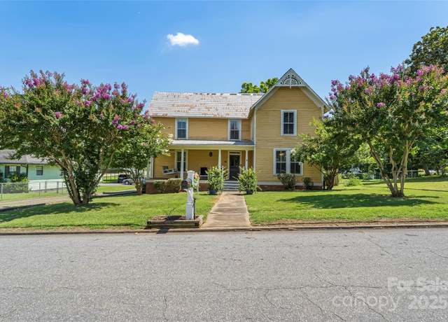 Property at 202 E Central Ave, Catawba, NC 28609, 4 beds, 2 baths