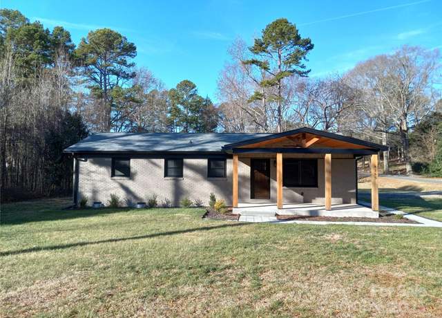Property at 4165 Laurelwood Ct, Concord, NC 28025, 3 beds, 1.5 baths