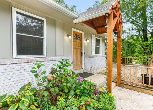 Property at 1 Eastcrest Dr, Fairview, NC 28730, 3 beds, 1.5 baths