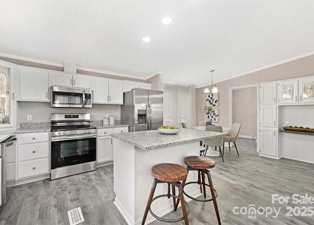 Property at 140 Sanford Ln, Badin Lake, NC 28127, 3 beds, 2.5 baths