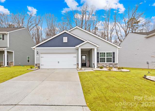 Property at 3222 Maple Ridge Dr, Gastonia, NC 28052, 3 beds, 2 baths