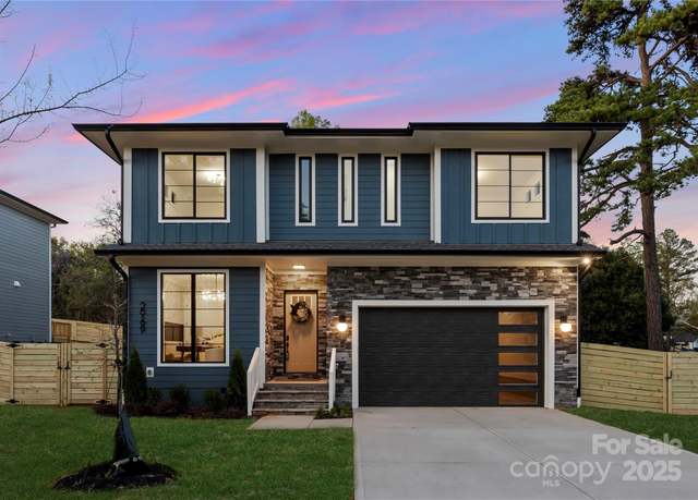 Property at 554 W Cama St, Charlotte, NC 28217, 4 beds, 3.5 baths
