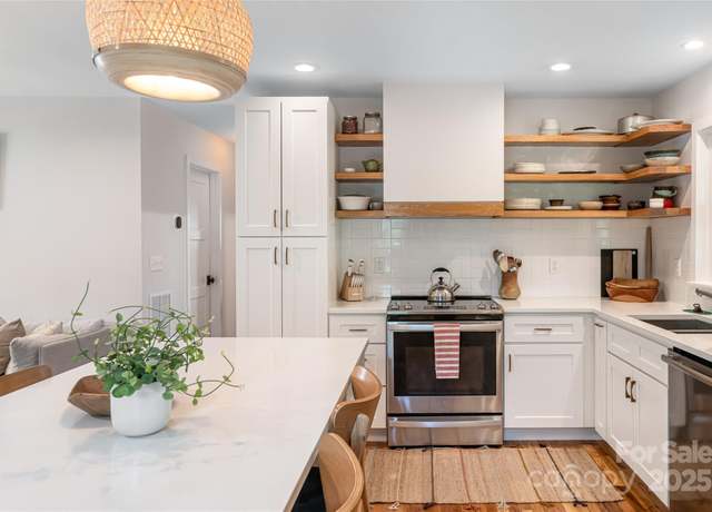 Property at 9 Von Ruck Ter, Asheville, NC 28801, 4 beds, 2.5 baths