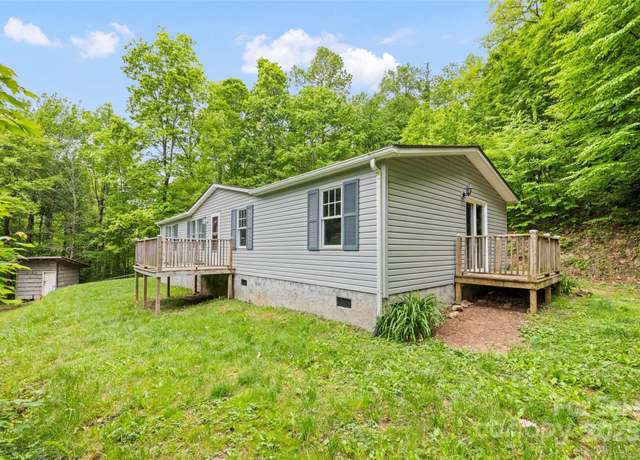 Property at 100 Betty's Dr, Waynesville, NC 28786, 3 beds, 2 baths