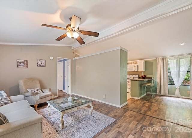 Property at 100 Betty's Dr, Waynesville, NC 28786, 3 beds, 2 baths