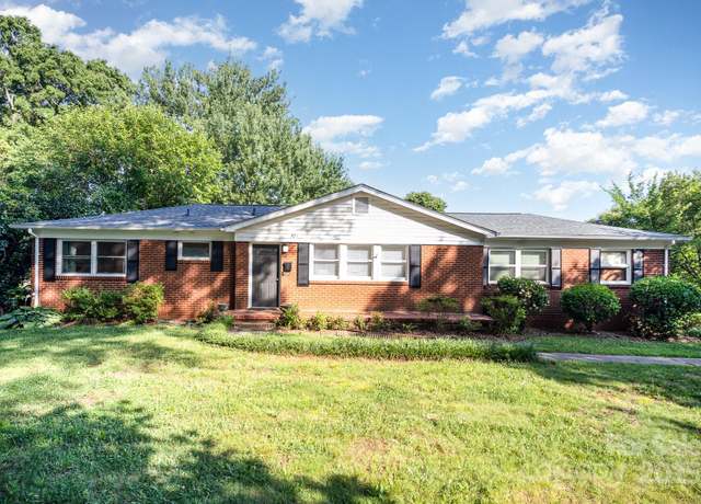 Property at 5211 Manning Rd, Charlotte, NC 28269, 3 beds, 3 baths